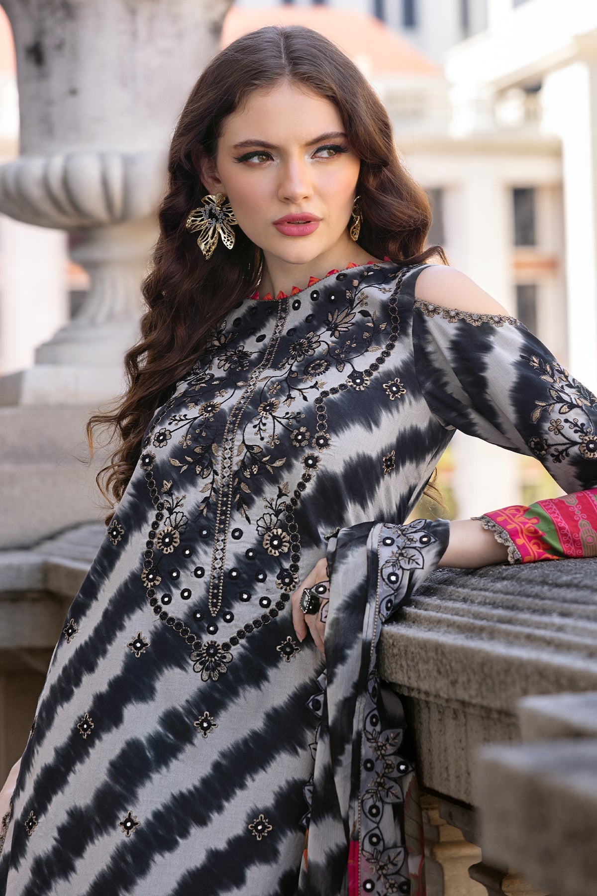 Charizma Aghaz e Nou AG5-01 3-PC Unstitched Embroidered Lawn Collection Volume 1 3-PC Unstitched Collection Embroidered Lawn with Embroiderd Chiffon Dupatt Vol 1