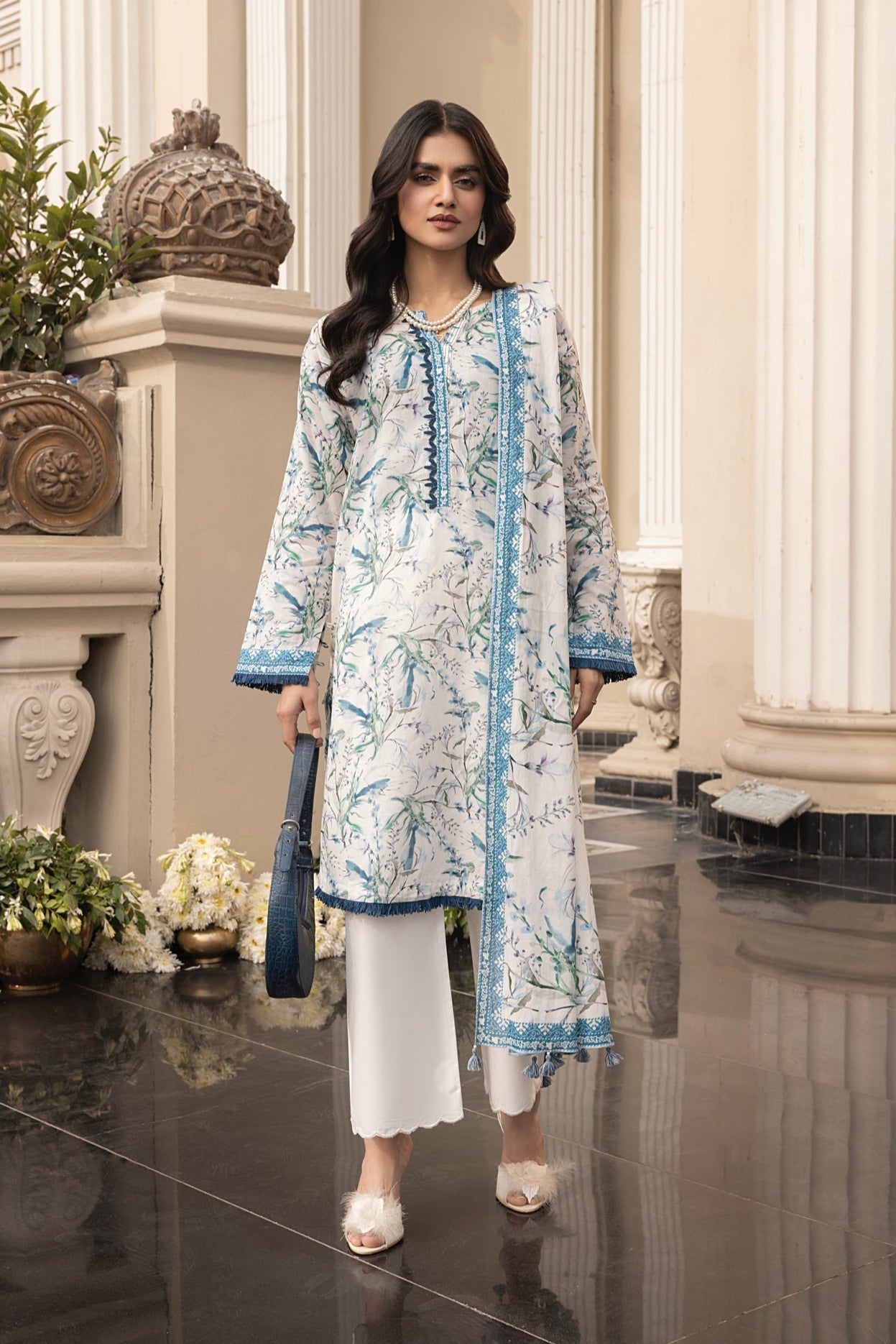 Lakhany Komal LG-MM-0261 03 Piece Unstitched Printed With Printed Textured Lawn Dupatta