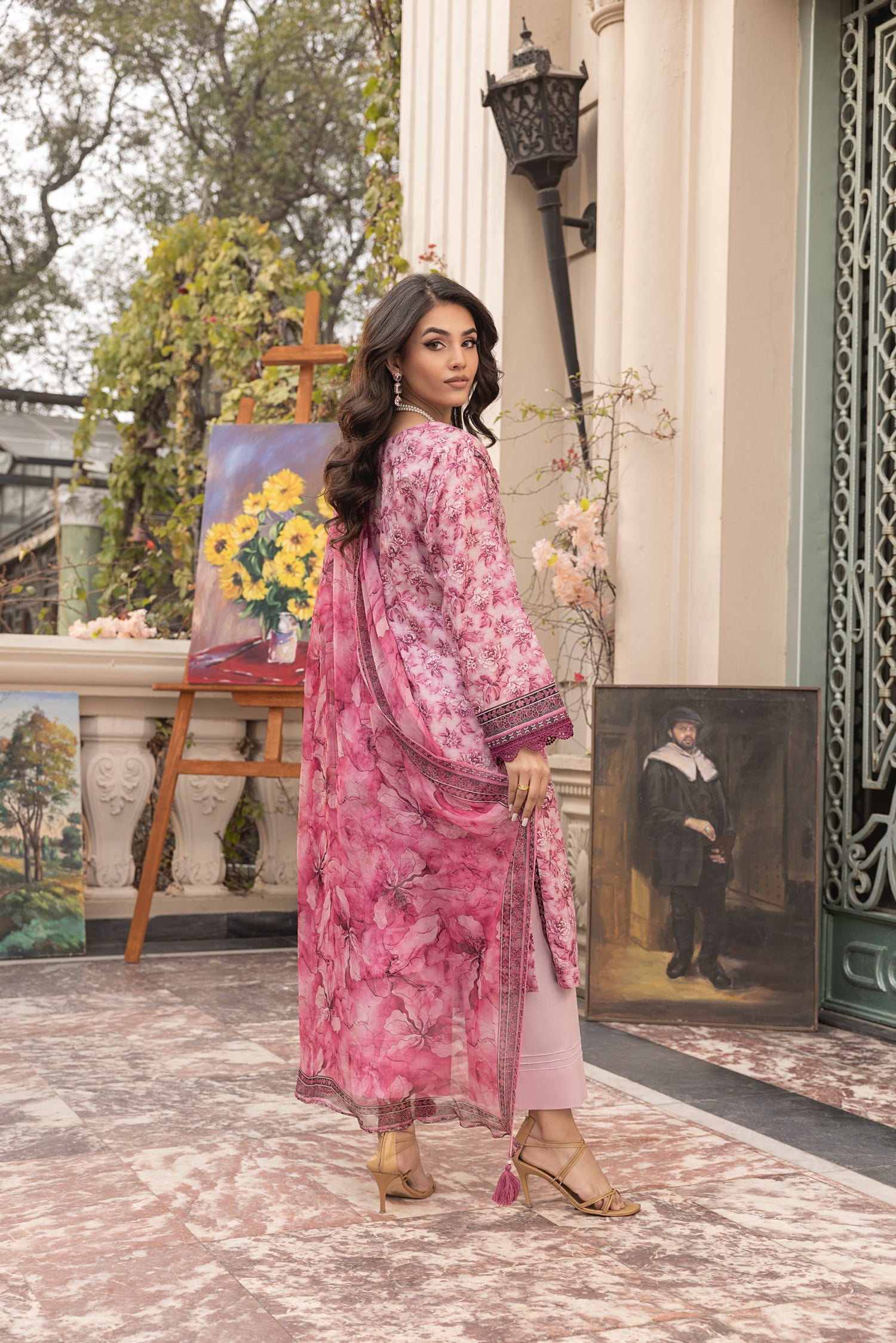 Lakhany Komal LG-MM-0301 03 Piece Unstitched Printed With Printed Chiffon Dupatta