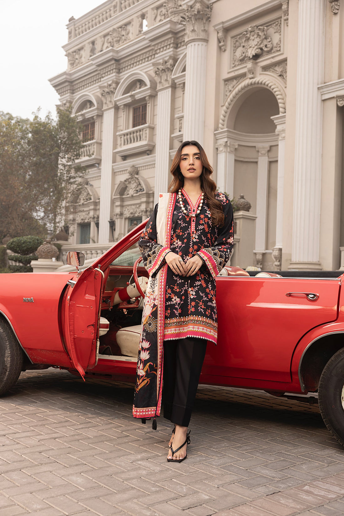 Lakhany Komal LG-RL-0167 03 Piece Unstitched Printed With Printed Textured Lawn Dupatta