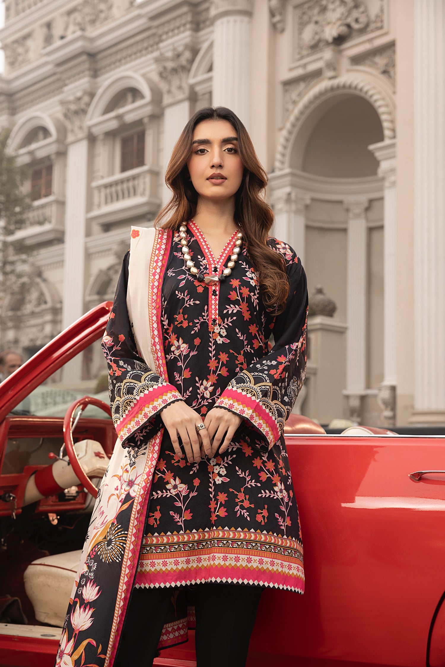 Lakhany Komal LG-RL-0167 03 Piece Unstitched Printed With Printed Textured Lawn Dupatta