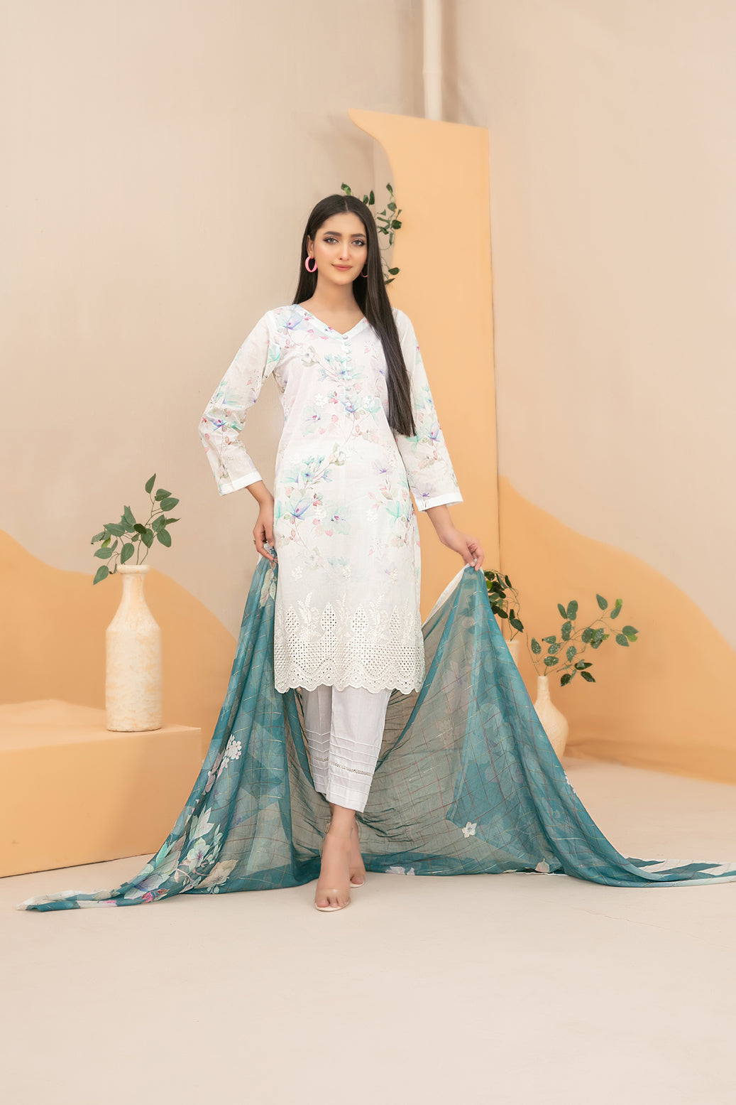 Tawakkal D-3500 - Zyra Embroidered Lawn Digital Print Diamond Dupatta