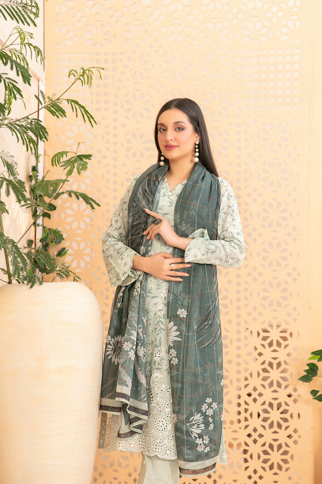 Tawakkal D-3506 - Zyra Embroidered Lawn Digital Print Diamond Dupatta