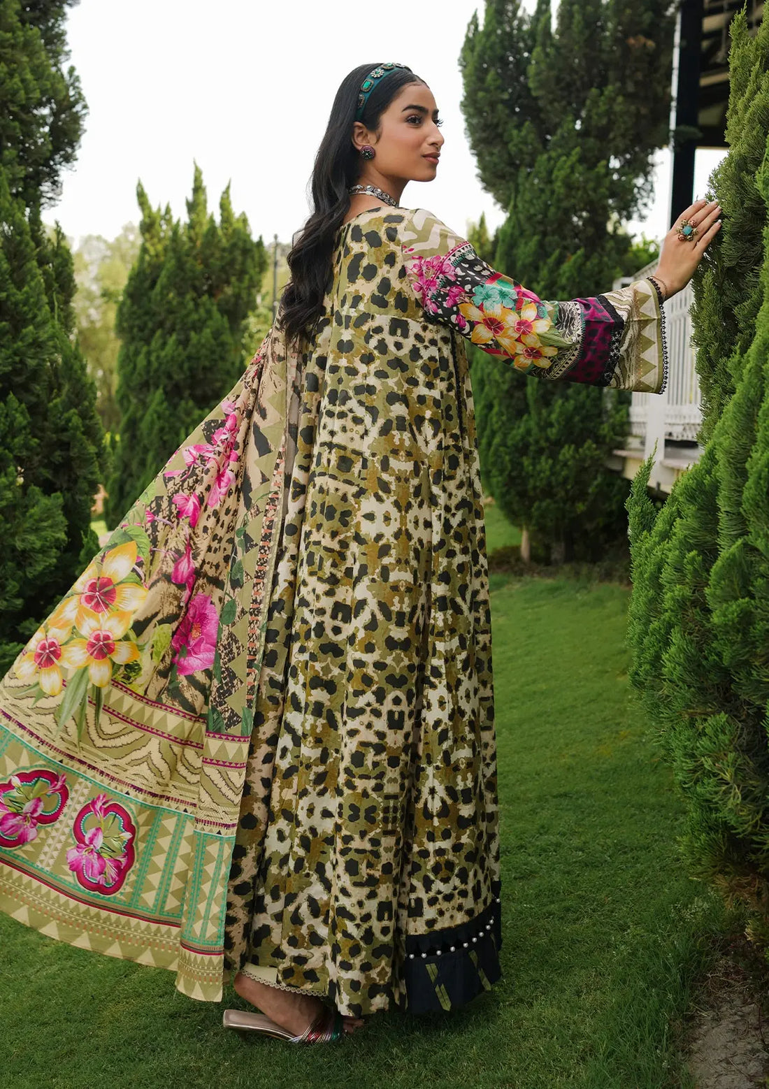 Elaf Prints Printed Lawn – EEP-06B -  Wonders