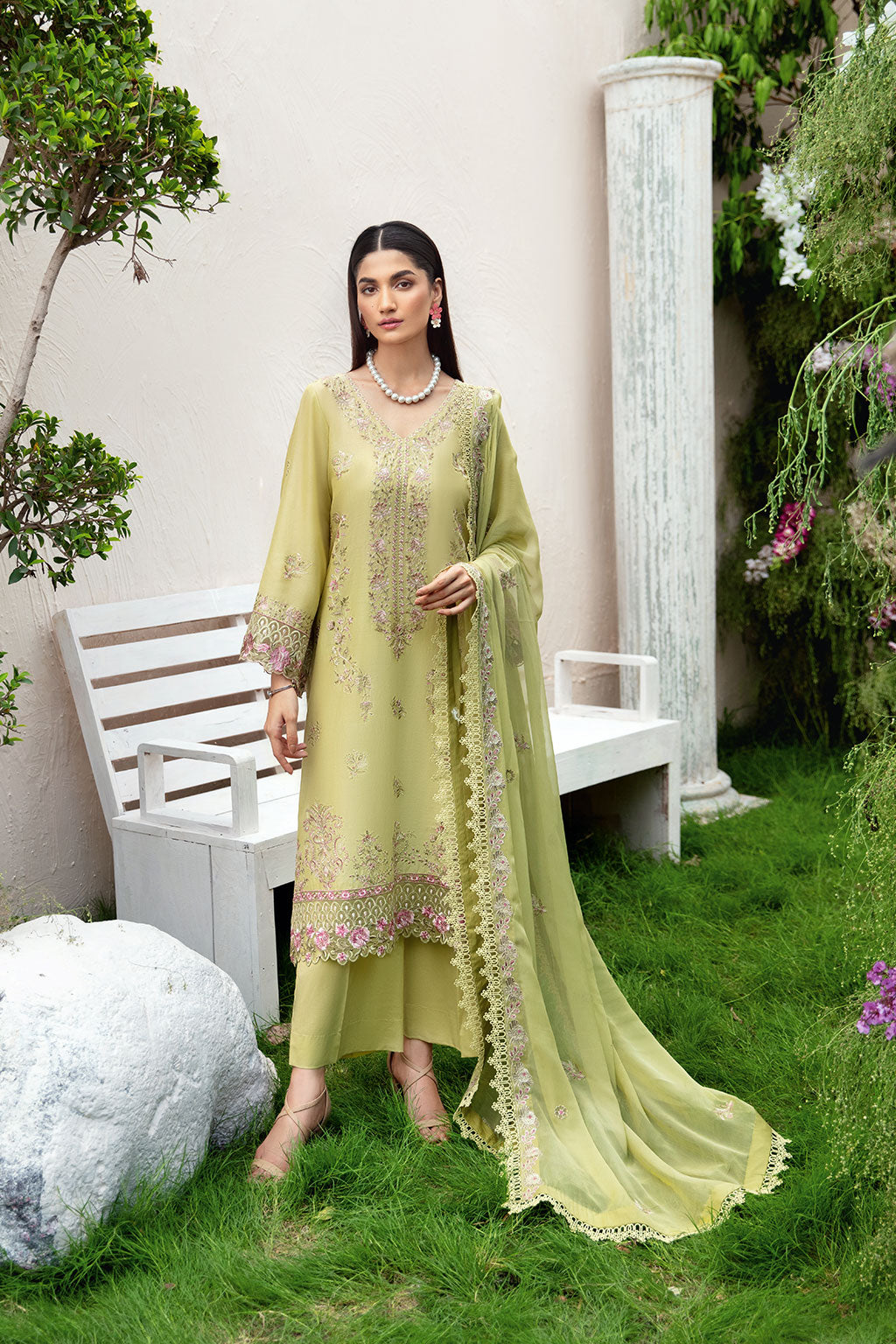 Ramsha Riwayat Luxury Lawn Vol 10 Y-1007