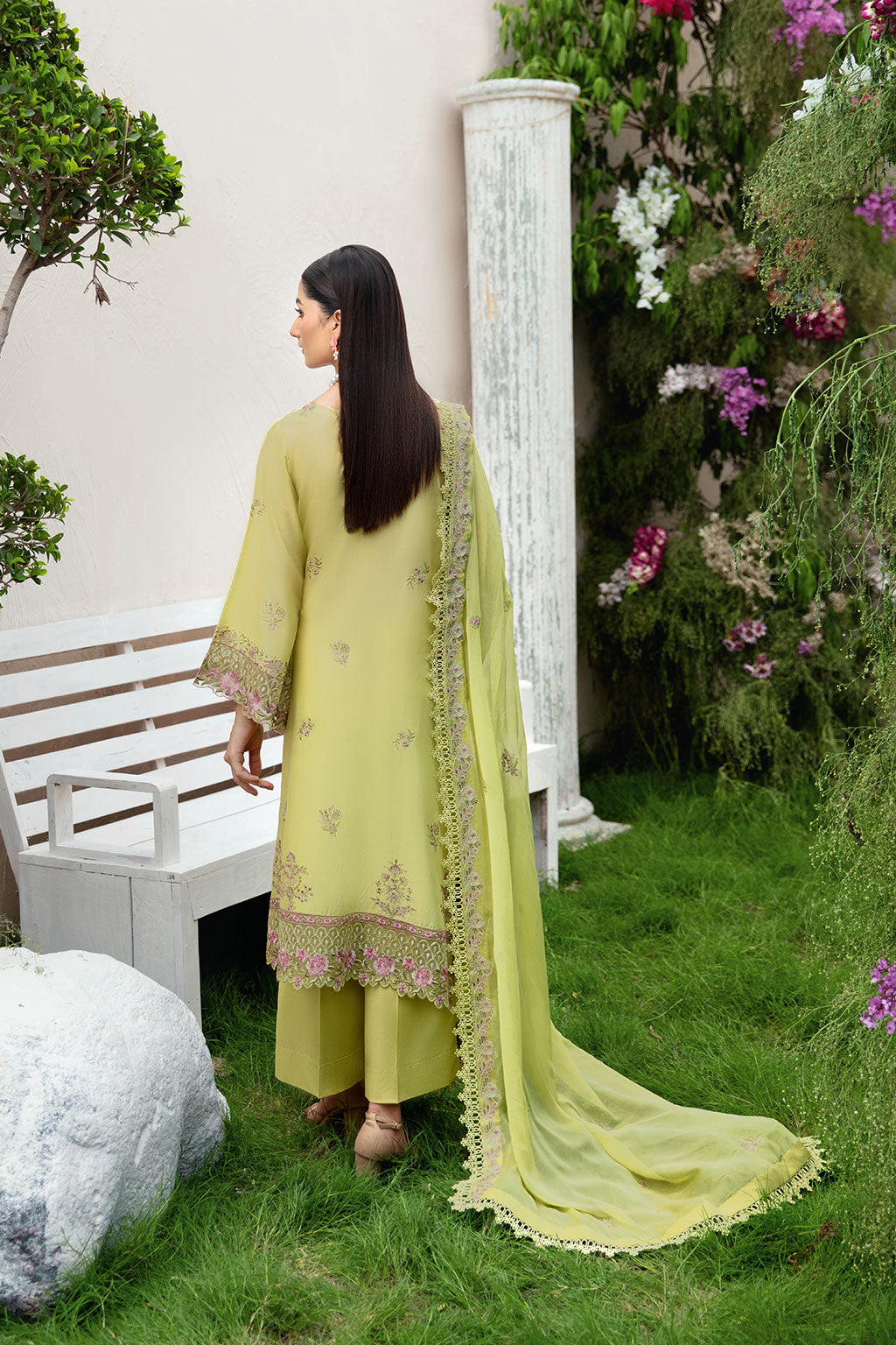 Ramsha Riwayat Luxury Lawn Vol 10 Y-1007