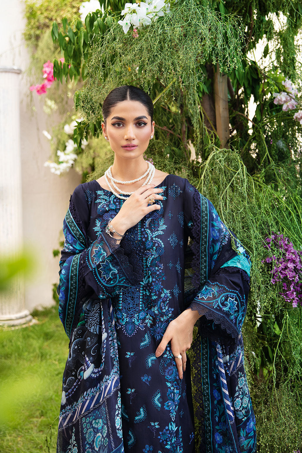 Ramsha Riwayat Luxury Lawn Vol 10 Y-1005